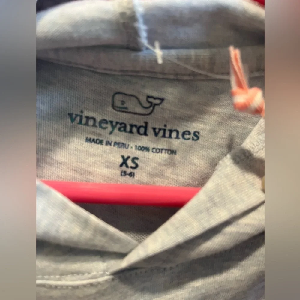 Vineyard Vines size XS long sleeve blue hooded t-shirt